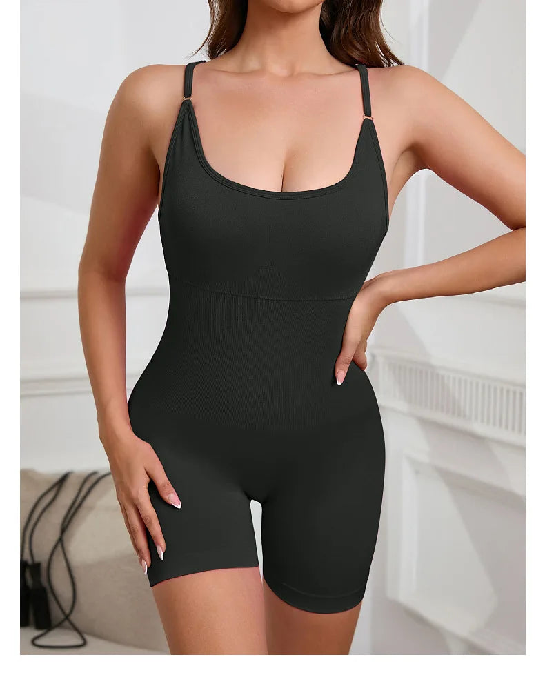 Conjunto deportivo de una pieza para mujer
