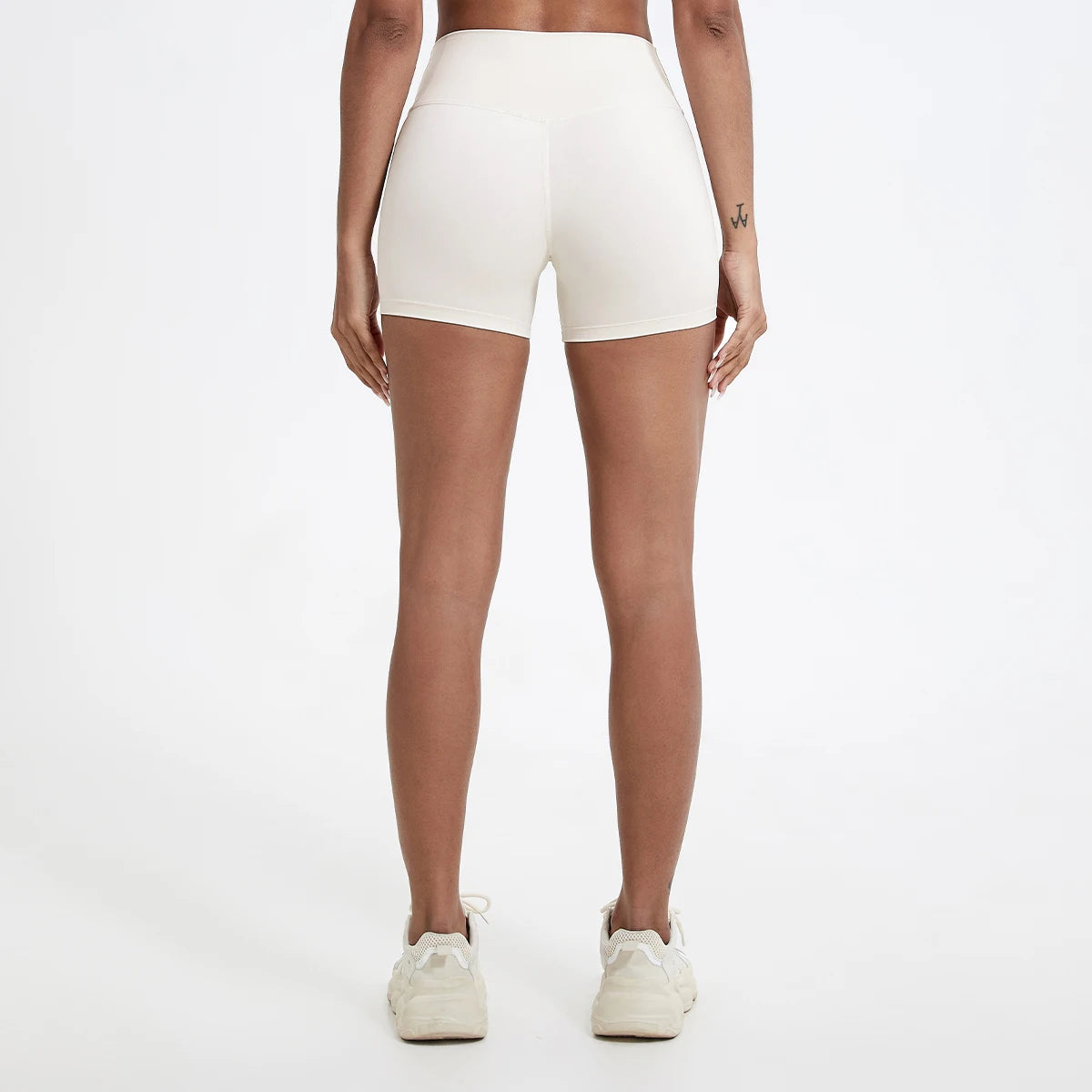 Short Deportivo de Mujer Titan Fit — Tiro Alto, Ajuste Favorecedor y Libertad de Movimiento