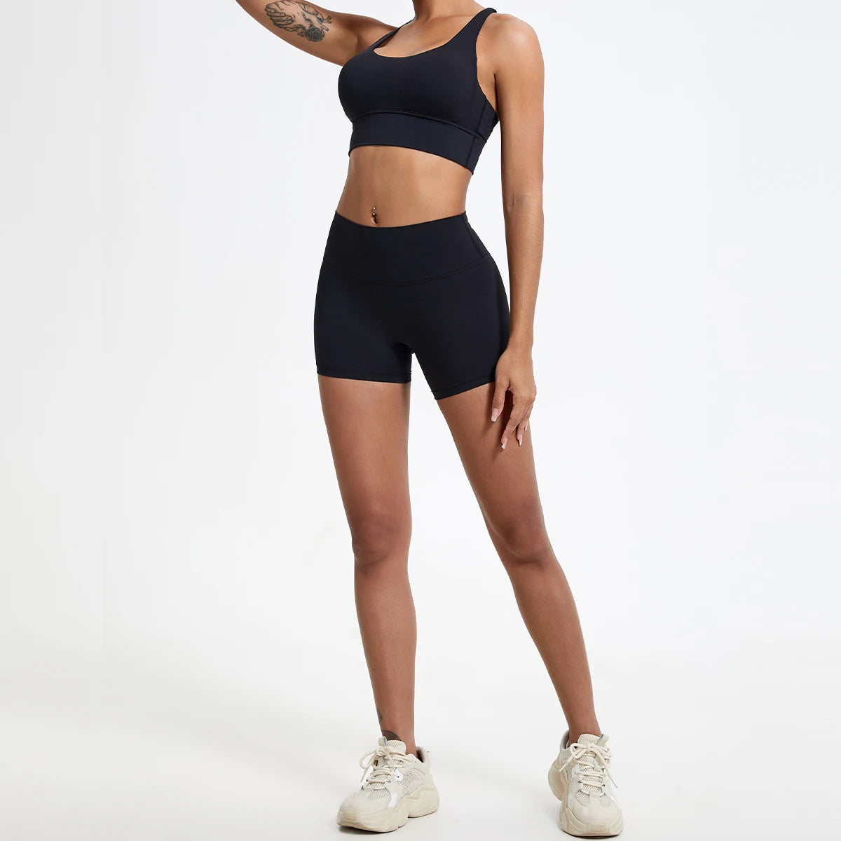 Short Deportivo de Mujer Titan Fit — Tiro Alto, Ajuste Favorecedor y Libertad de Movimiento