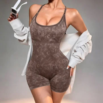 Jumpsuit Deportivo Titan Fit para Mujer — Diseño Sin Costuras, Espalda Cruzada y Ajuste Favorecedor
