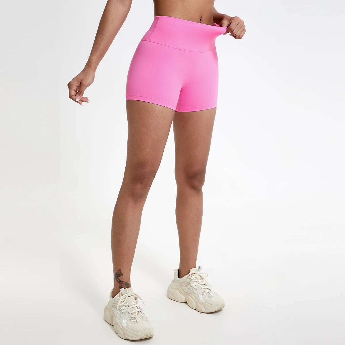 Short Deportivo de Mujer Titan Fit — Tiro Alto, Ajuste Favorecedor y Libertad de Movimiento