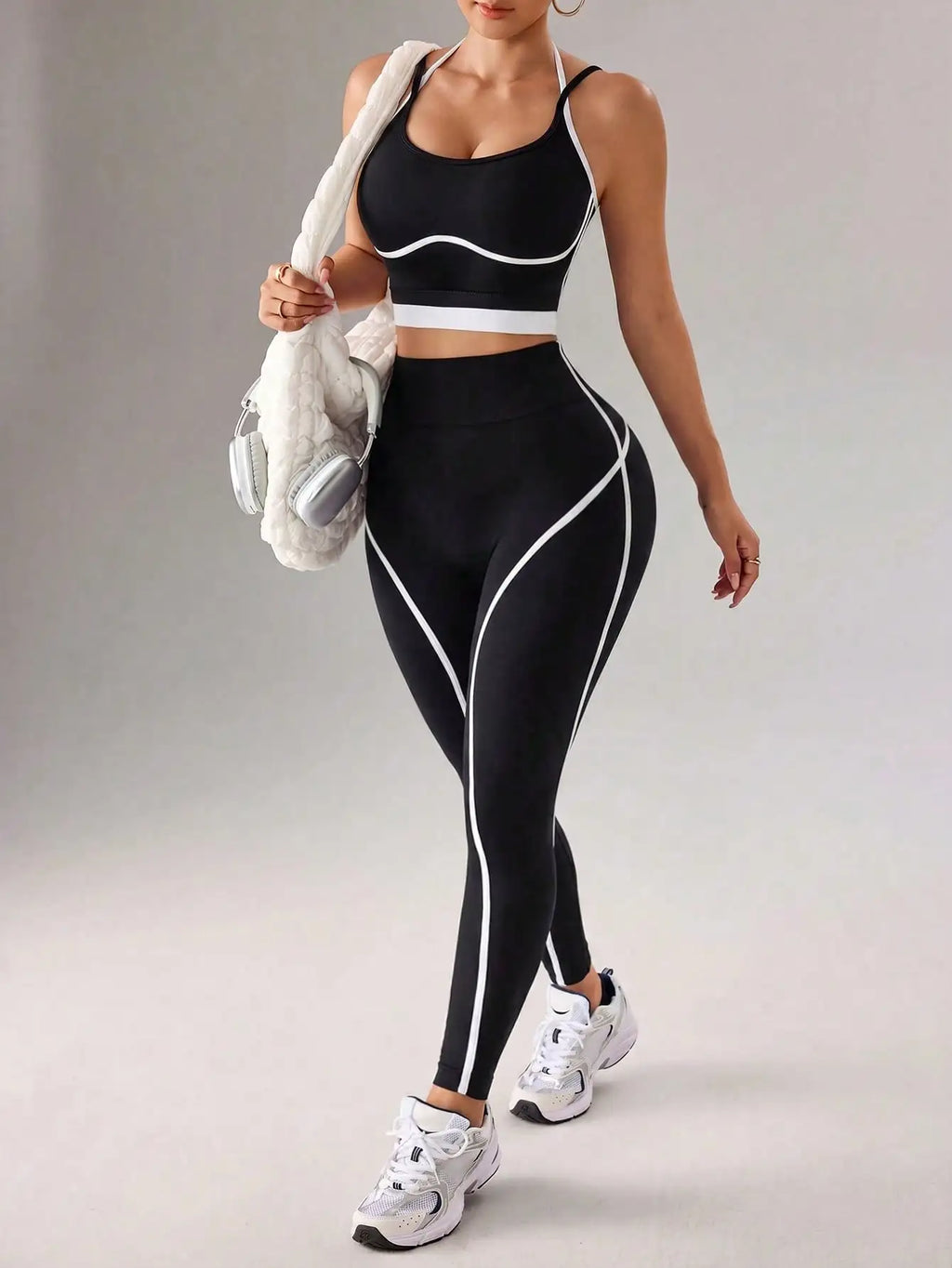 Conjunto Deportivo Titan Fit para Mujer — Top de Soporte y Leggings de Tiro Alto