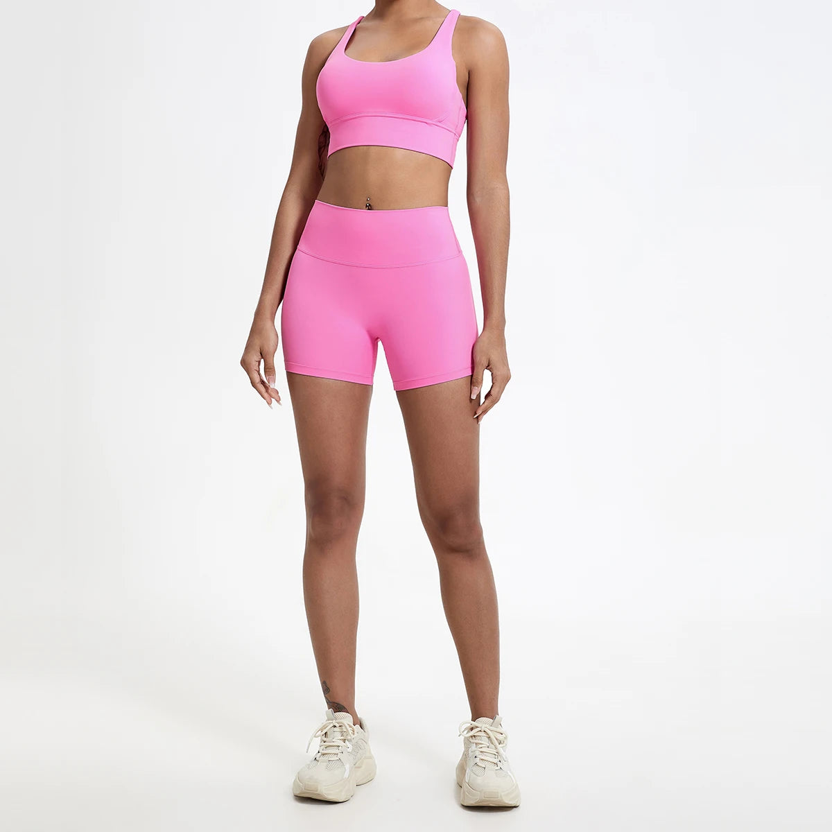 Short Deportivo de Mujer Titan Fit — Tiro Alto, Ajuste Favorecedor y Libertad de Movimiento